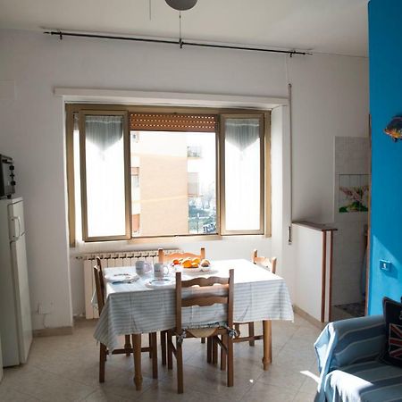 B&B Calypso Ostia Buitenkant foto