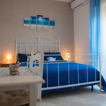 B&B Calypso Ostia Buitenkant foto