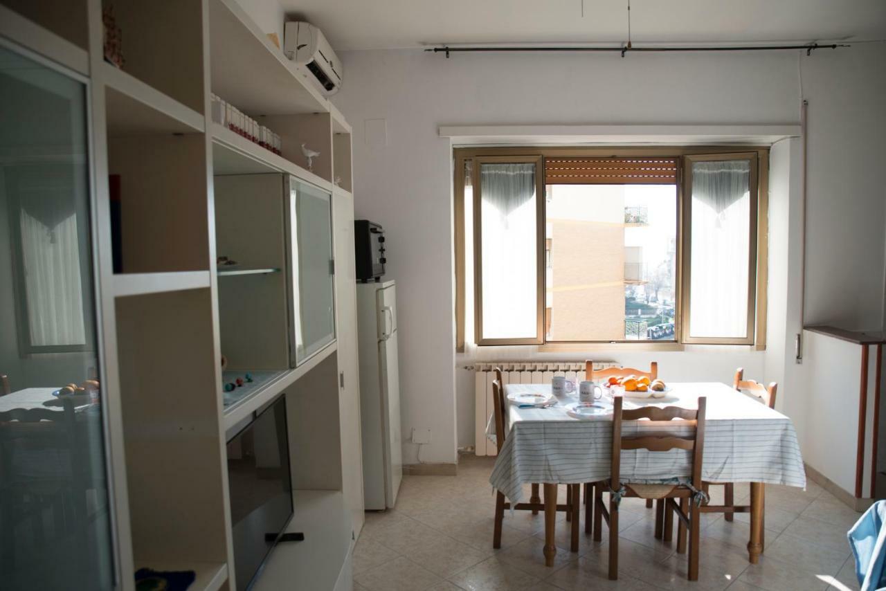 B&B Calypso Ostia Buitenkant foto