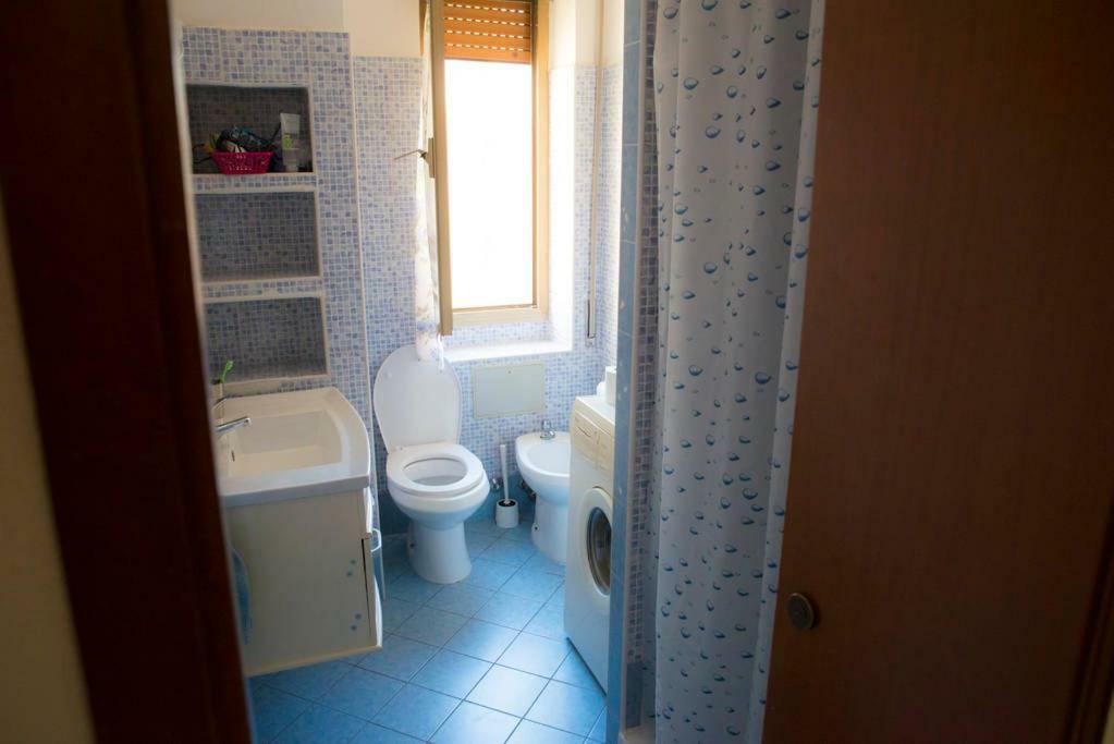 B&B Calypso Ostia Buitenkant foto